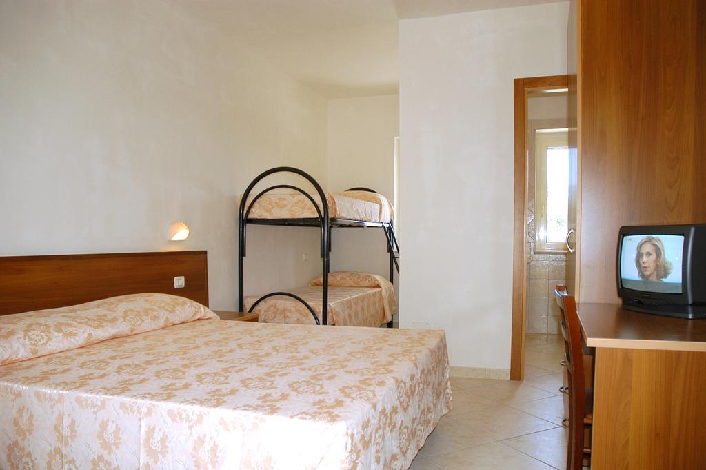 Azienda Agricola B&B Macchiaria Vieste Room photo